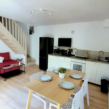 Apartment Joli Duplex Avec Terrasse Et Parking *