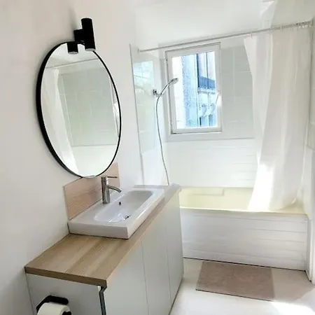 Joli Duplex Avec Terrasse Et Parking La Rochelle (Charente-Maritime)