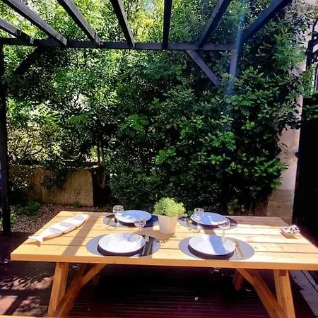 شقة Joli Duplex Avec Terrasse Et Parking لا روشيل